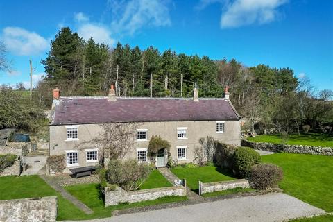 5 bed property, in Leyburn DL8, £750,000
