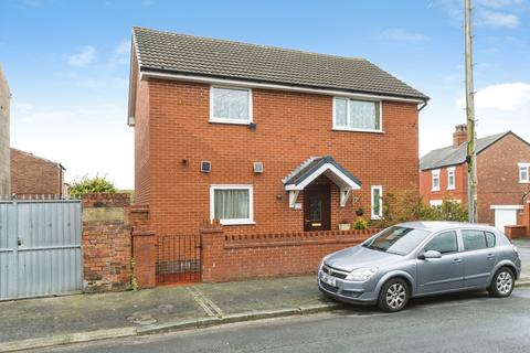 3 bed property, in Ward Street, £250,000