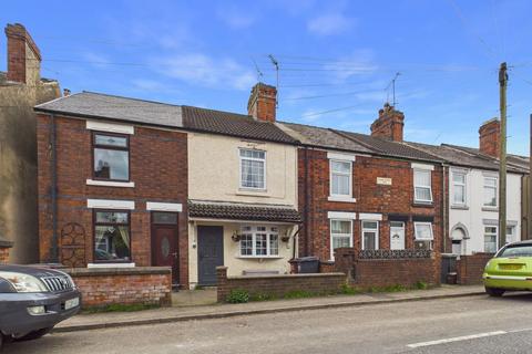 2 bed property, in Alfreton Road, £130,000