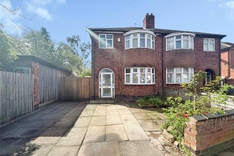 3 bed property, in Cairnsford Road, £250,000