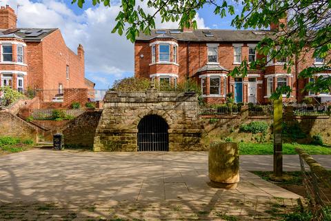 3 bed property, in Lastingham Terrace, £650,000