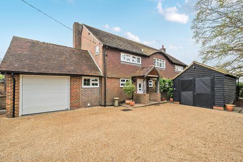 4 bed property, in Harborough Hill, £965,000