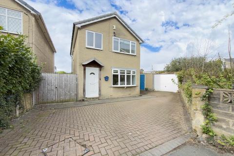 3 bed property, in John Nelson Close, £275,000