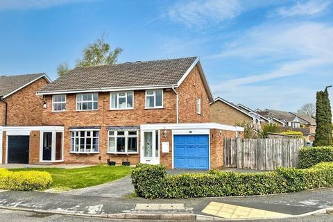 3 bed property, in Overlsey Road, £325,000
