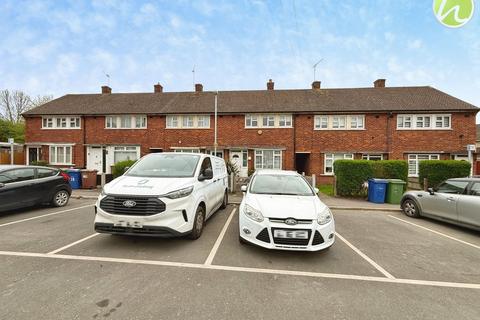 2 bed property, in Cruick Avenue, £325,000