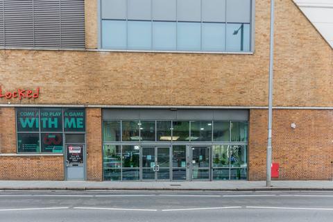 1 bed property, in Huntingdon Street, £50,000