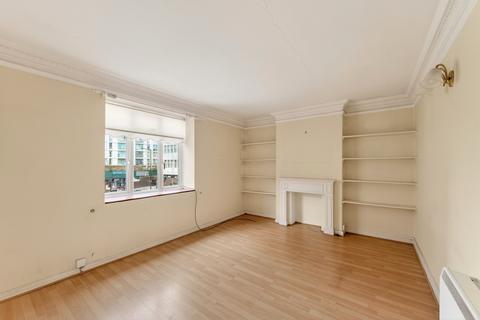 2 bed property, in Keswick Road, £300,000