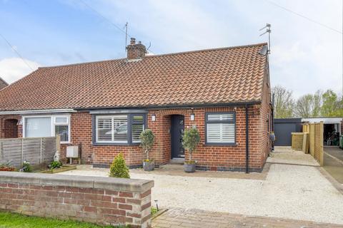 3 bed property, in Linden Close, £475,000
