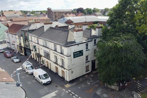 Studio, in Middle Street North, £225,000