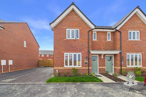 3 bed property, in Costeth Drive, £270,000