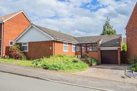 2 bed property, in Thomas Flawn Road, £245,000