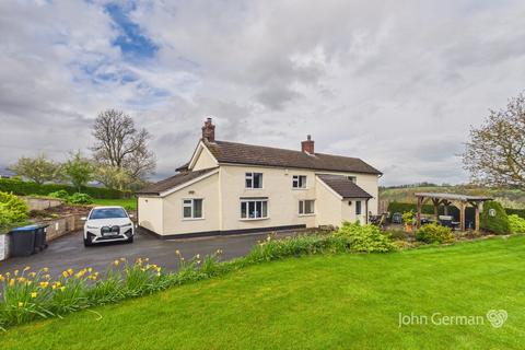 4 bed property, in Taylors Lane, £850,000