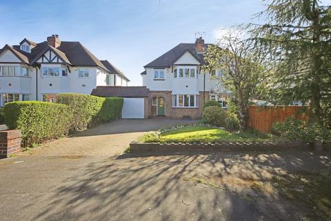 3 bed property, in Marsham Court Road, £520,000