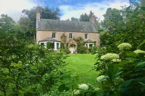 3 bed property, in Organic Welltree, £750,000