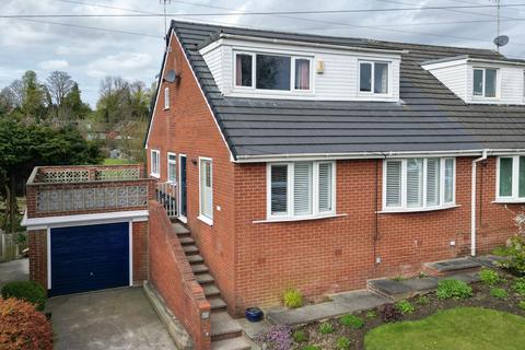 3 bed property, in Marland Hill Road, £255,000