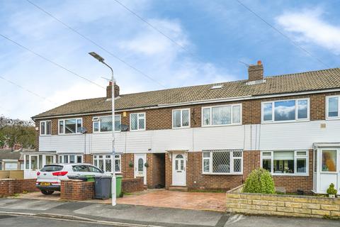3 bed property, in Westgate Court, £210,000