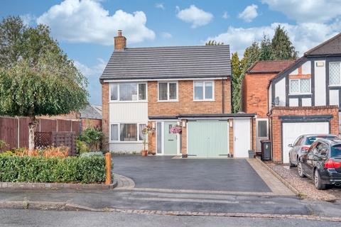 4 bed property, in Bourton Road, £535,000