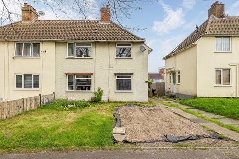 4 bed property, in Minden Road, £220,000