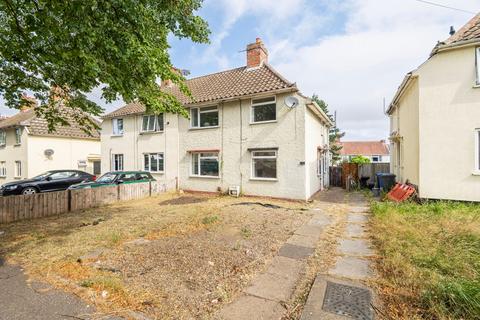 4 bed property, in Minden Road, £190,000