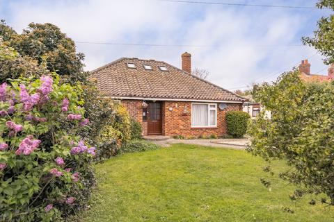 4 bed property, in Bellrope Lane, £525,000