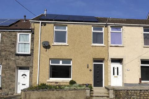 2 bed property, in Glanaman Road, £139,000