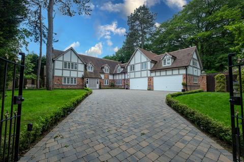 6 bed property, in Roman Road, £2,500,000