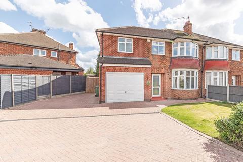 4 bed property, in Beacon Road, £340,000