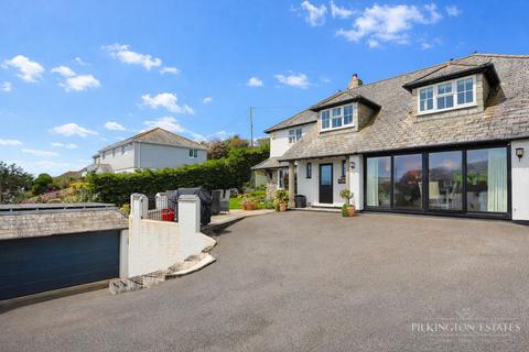 4 bed property, in Kellow, £1,000,000