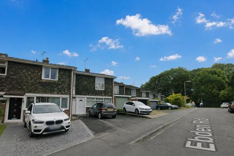 3 bed property, in Ebden Road, £300,000