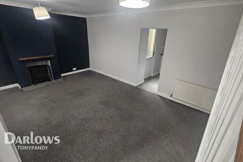 3 bed property, in Ferndale CF43 3, £110,000
