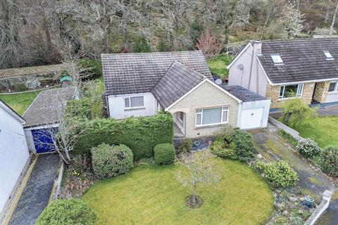 2 bed property, in McIntosh Drive, £250,000