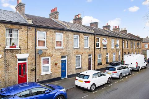 2 bed property, in Manbey Road, £500,000