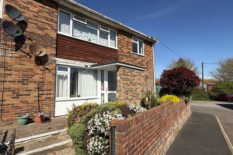 2 bed property, in Powell Close, £160,000