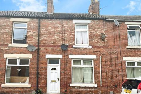 3 bed property, in Dent Street, £70,000