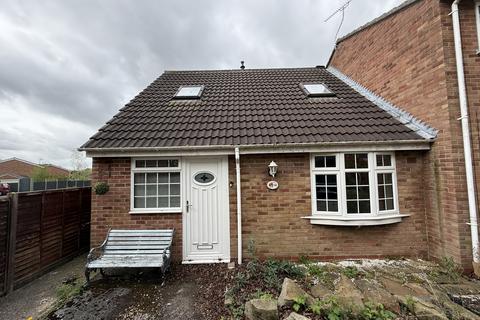 3 bed property, in 14 Caernarvon Close, £120,000