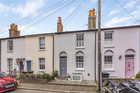 2 bed property, in Cavendish Street, £375,000