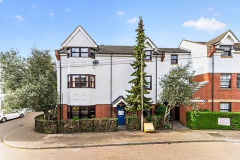 2 bed property, in Flock Mill Place, £370,000