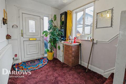 3 bed property, in Rhoslan, £140,000