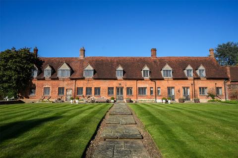 6 bed property, in Hallingbury Place, £1,750,000