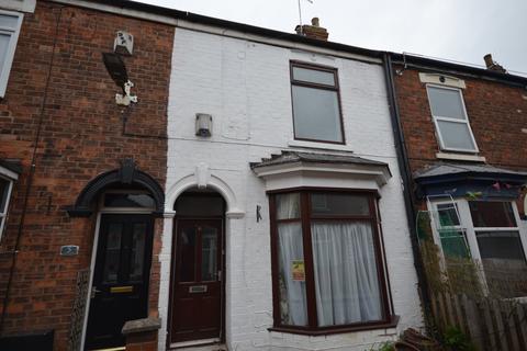 2 bed property, in Albert Avenue, £75,000