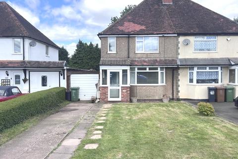 2 bed property, in Fillongley Road, £230,000
