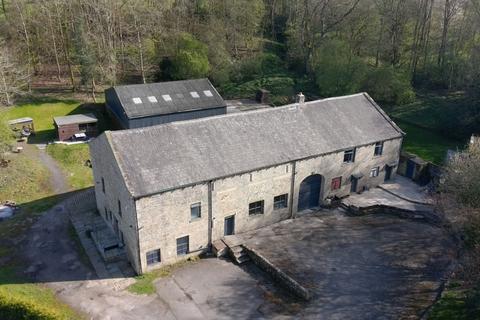 7 bed property, in Spring Gardens Farm, £875,000