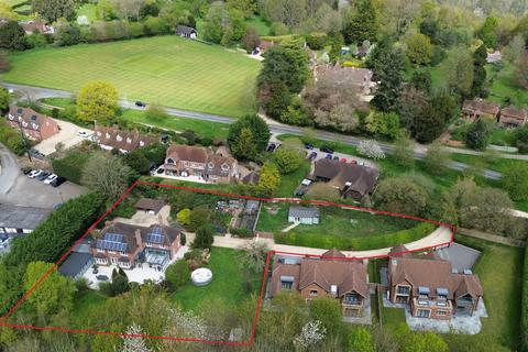 5 bed property, in Greys Green, £2,000,000