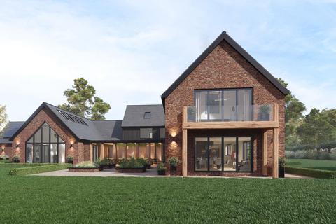 6 bed property, in The Cobbles, £1,400,000
