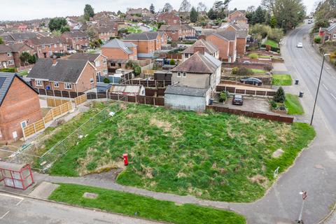 Studio, in Land At Ladywood Road, £60,000