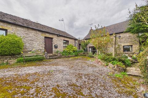 3 bed property, in Back Lane, £275,000