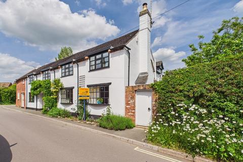 5 bed property, in Chapel Lane, £625,000