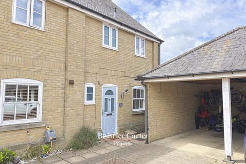3 bed property, in Thomas Mews, £270,000