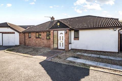3 bed property, in Spy Post, £330,000