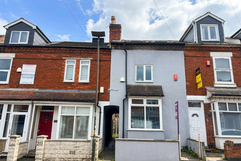 6 bed property, in Hubert Road, £400,000